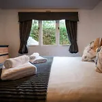 Old Orchards - Woodland Retreat At The Edge Of Vakantiehuis