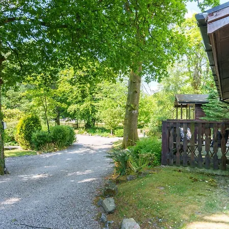 Holiday home Old Orchards - Woodland Retreat At The Edge Of