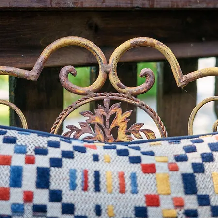 Holiday home Old Orchards - Woodland Retreat At The Edge Of