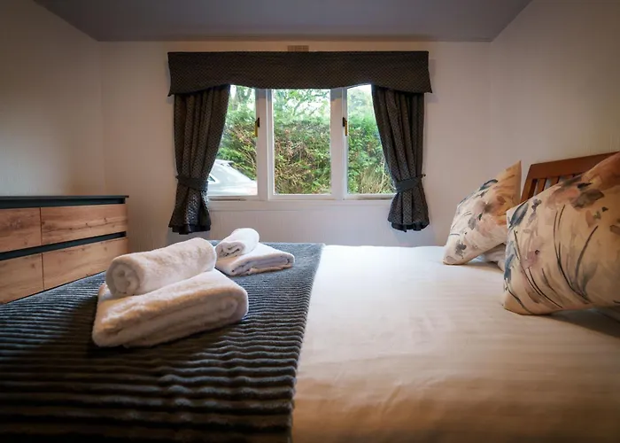 Old Orchards - Woodland Retreat At The Edge Of Holiday home