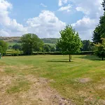 Σπίτι διακοπών Old Orchards - Woodland Retreat At The Edge Of *
